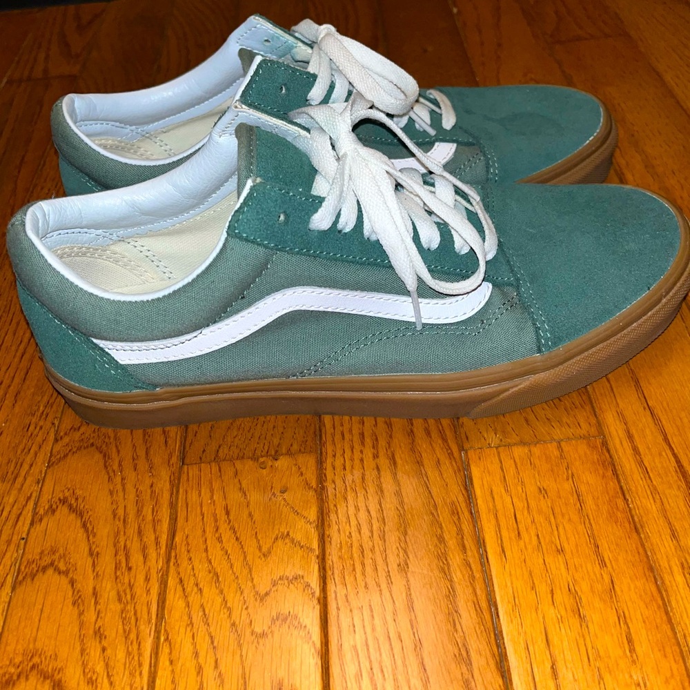 Vans - Picture 4 of 4